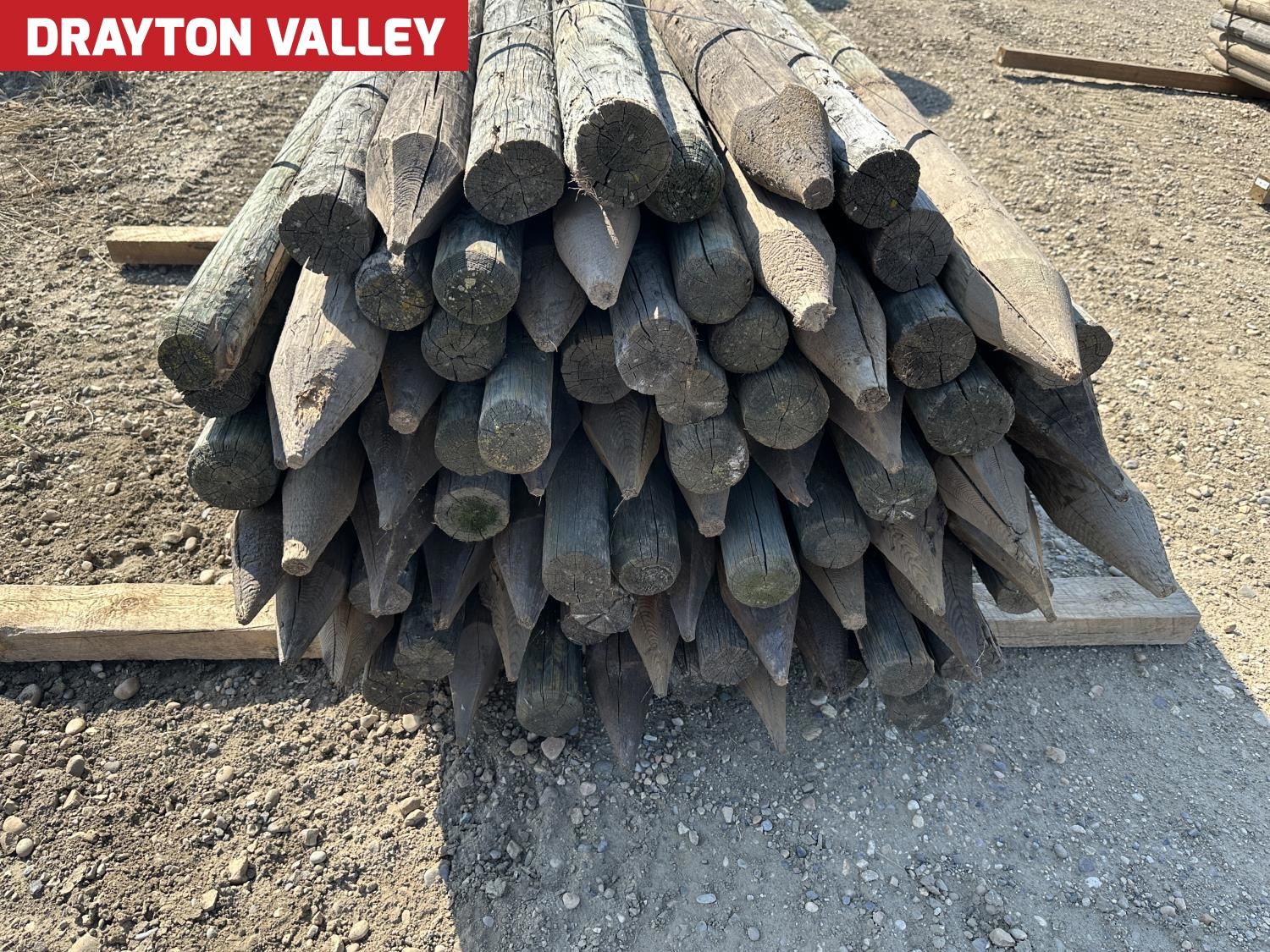 (81±) 3-4 Inch X 7 Ft Used Wooden Fence Posts [25ID05002-001] | Team ...