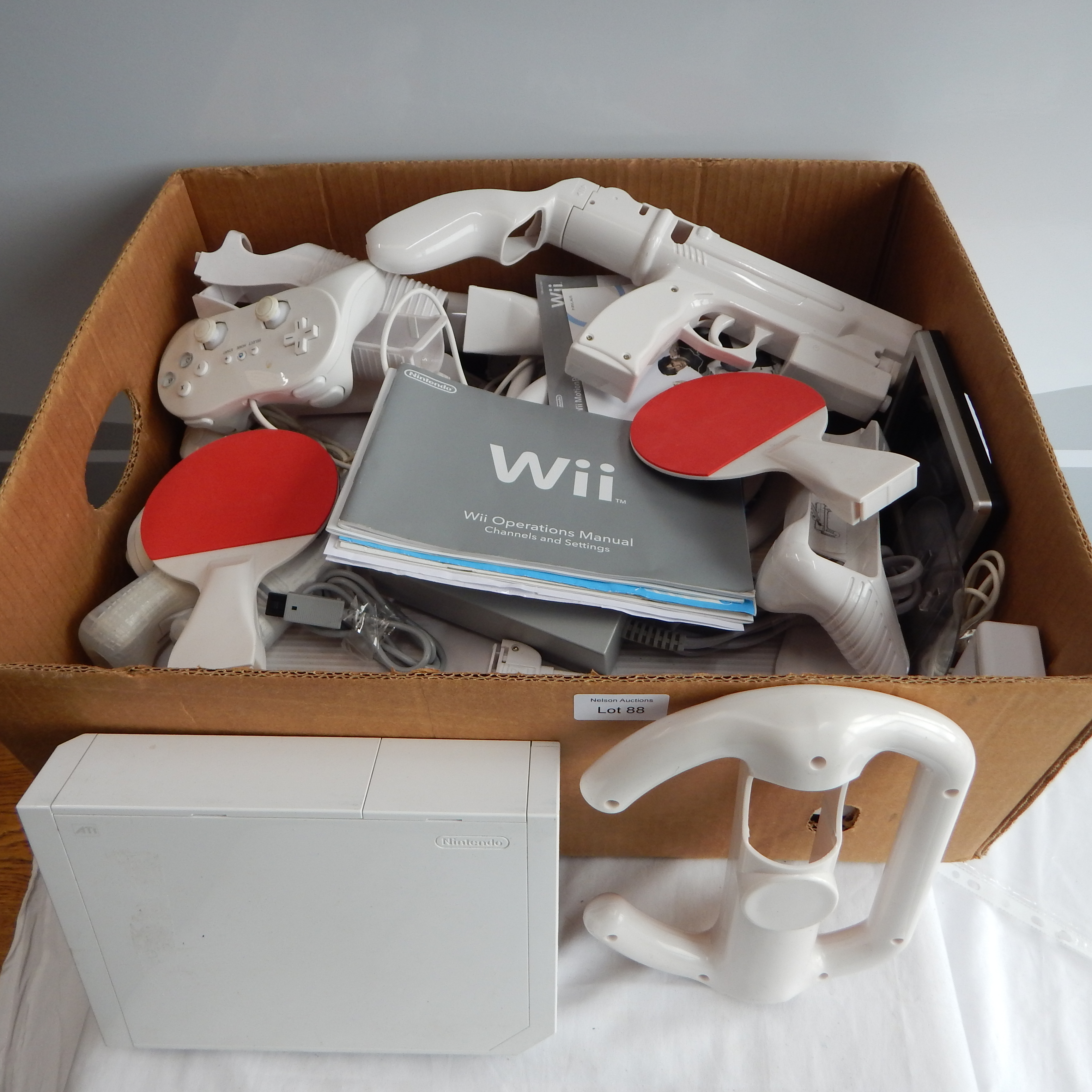 Nintendo RVL - 001 White Set + manuals etc — sold at auction in New Zealand for $65