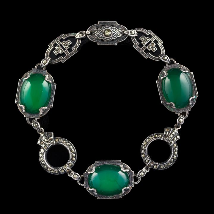 民國 銀嵌寶石手鏈 A Chinese gemstone-inlaid silver bracelet, Republic period