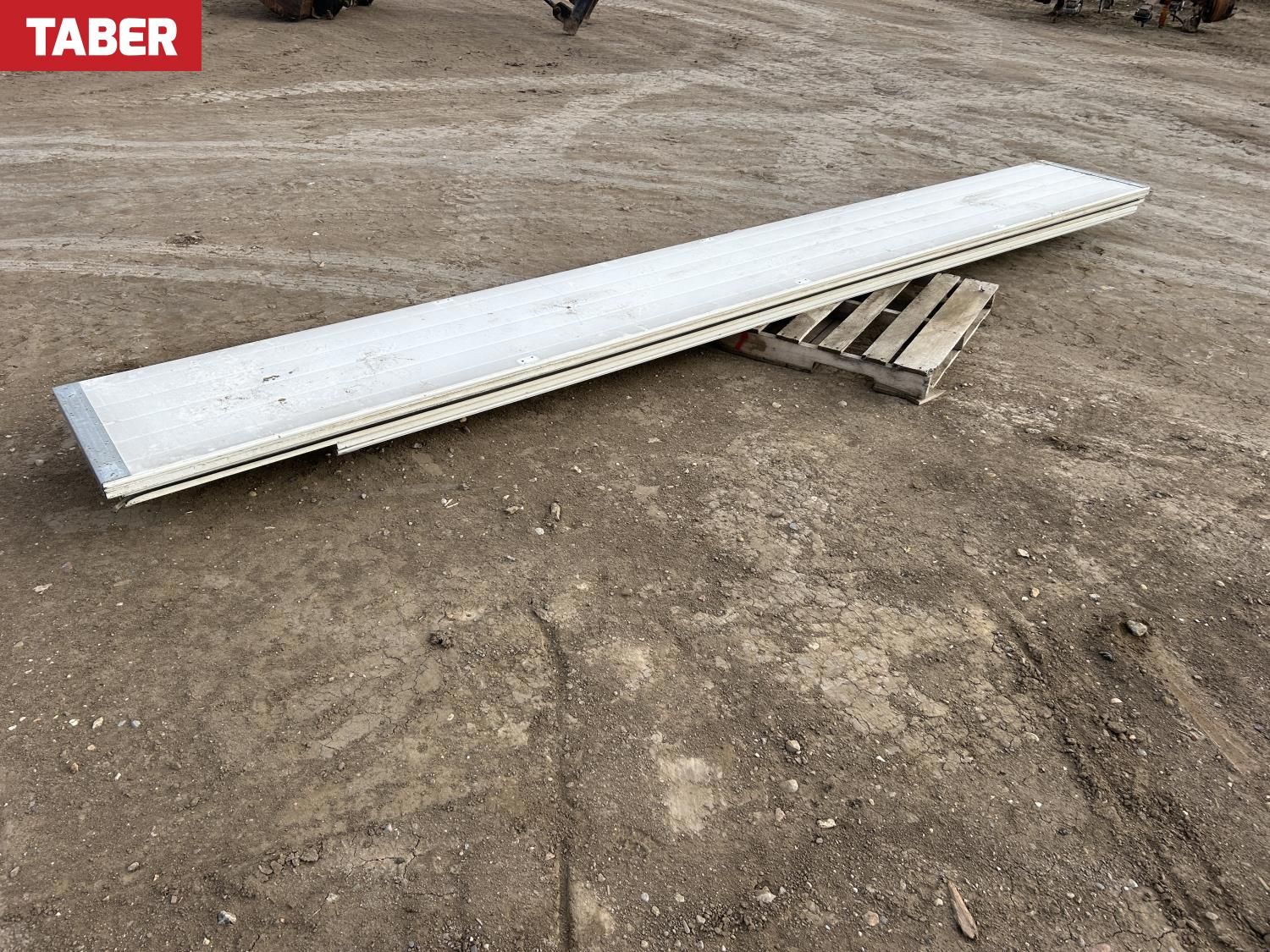 Qty of (3) 16 Ft Garage Door Panels [25KJ02090-019] | Team Auctions
