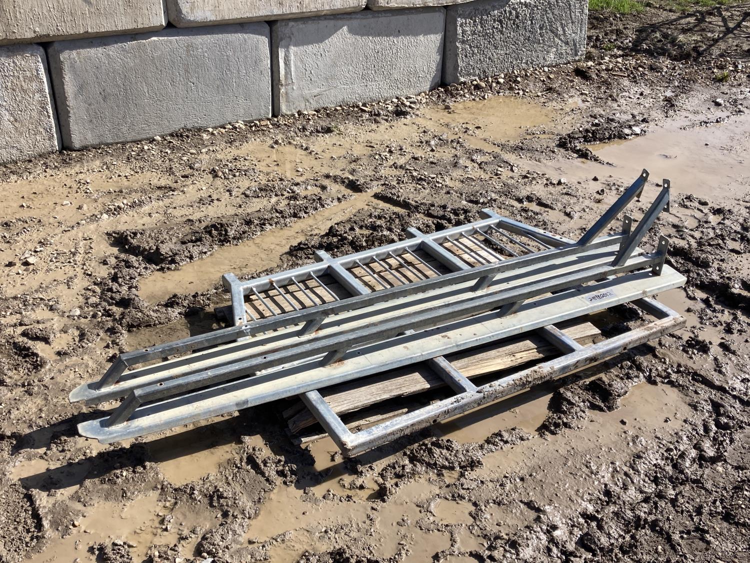 Headache Rack/Box Rails [24EE02012-048] | Team Auctions