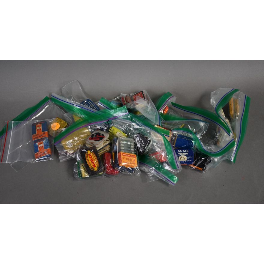 40+ Auto Fuses Metal Boxes