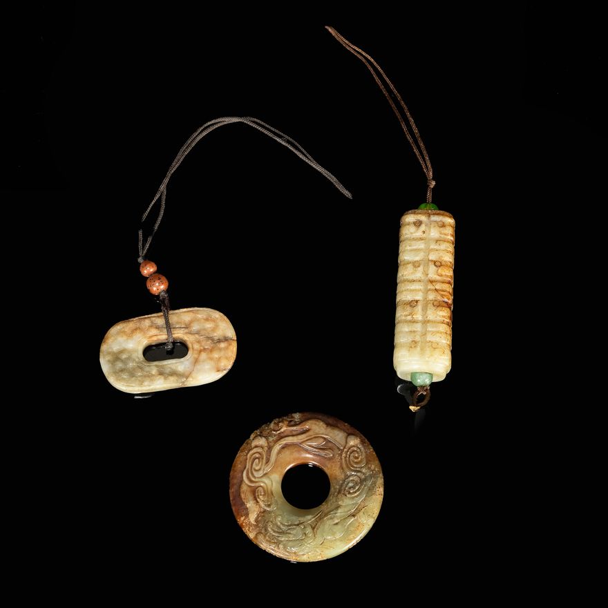 明代或更早   各式玉雕三件 Three Chinese jade carvings, Ming dynasty or earlier