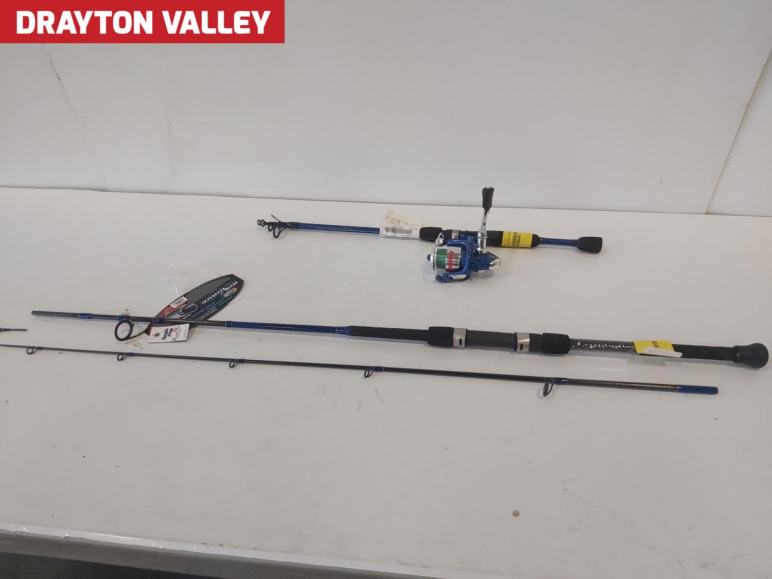 (1) Fishing Rod and (1) Telescopic Rod and Reed Combo [25KE10977-116 ...