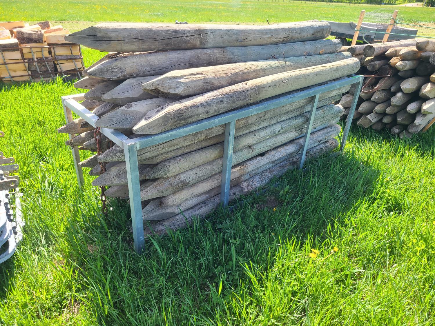 Qty of Fence Posts 3 Inch & 4 Inch [24GJ37001-067] | Team Auctions