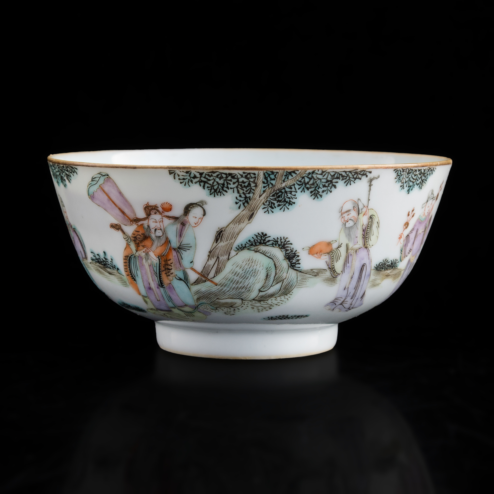中国古美術•粉彩花蝶大碗/W-4 十九世紀粉彩碗四隻Four Chinese famille rose bowls, 19th