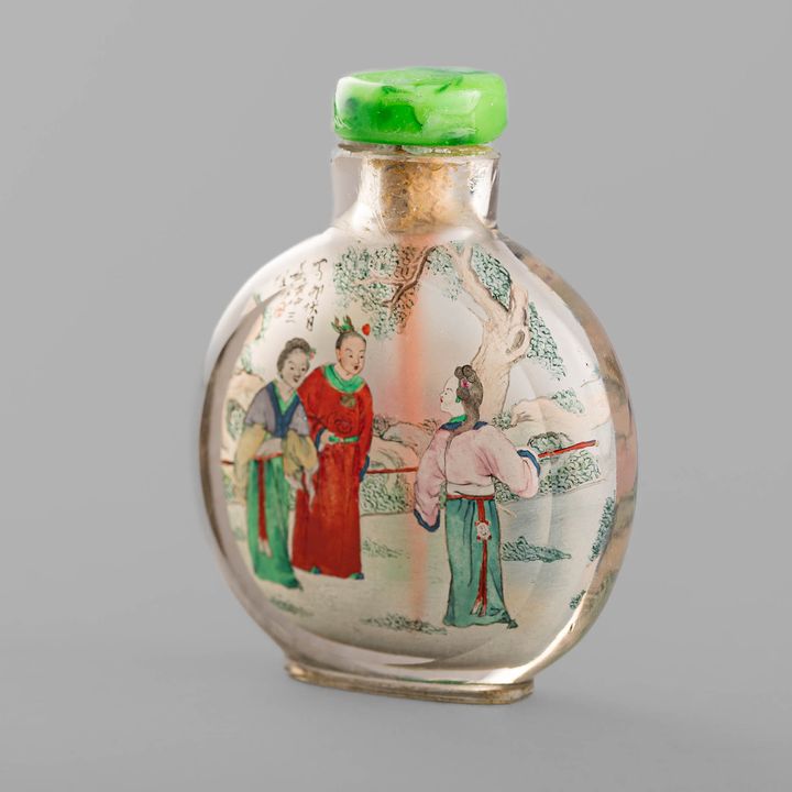 葉仲三 水晶內畫人物鼻煙壺 A Chinese inside-painted crystal snuff bottle, signed Ye Zhongshan (1875-1945)
