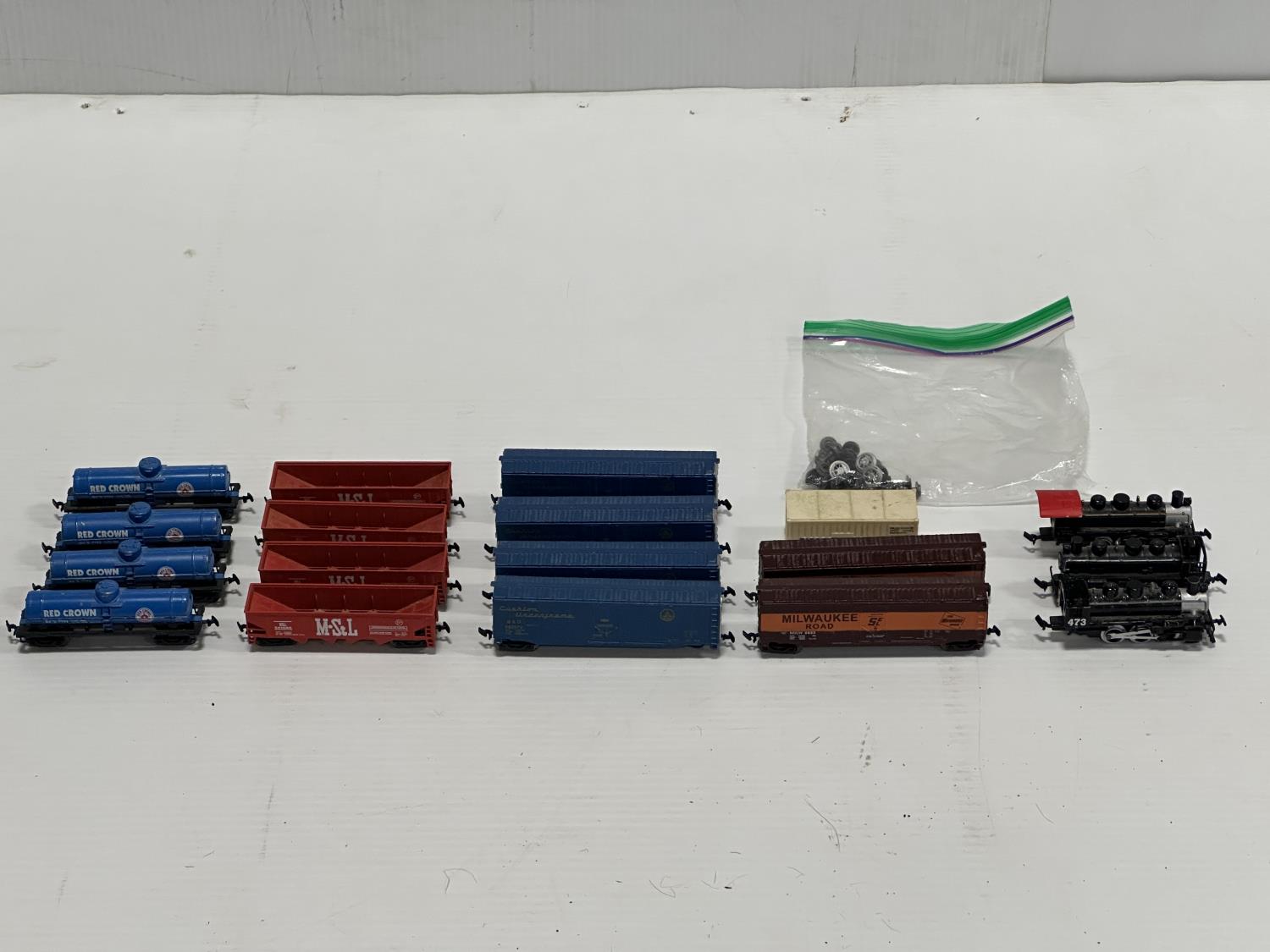 Qty of Model Trains [24HA10003-009] | Team Auctions