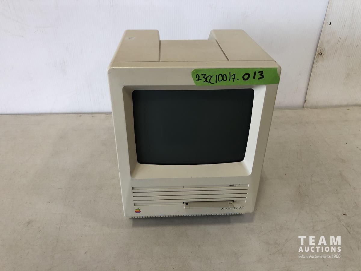 1987 Macintosh SE Computer [23CC10017-013] | Team Auctions