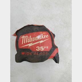 Milwaukee 35 ft. x 1-5/16 in. Wide Blade Tape Measure with 17 ft. Reach