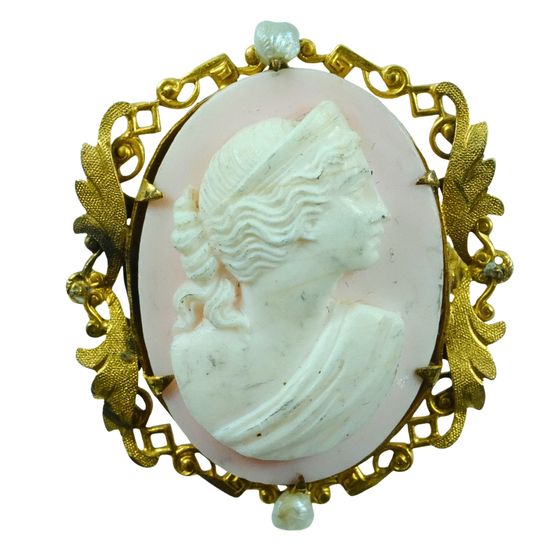 Rare Antique Pink Shell Cameo Brooch in 14ct Yellow Gold