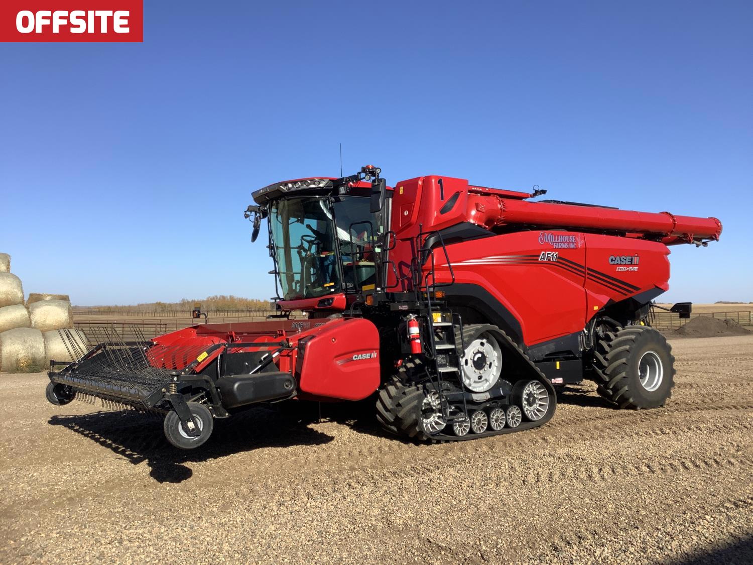 2025 Case IH AF11 Tracked Combine with Rear Wheel Assist [25LB05001-021 ...
