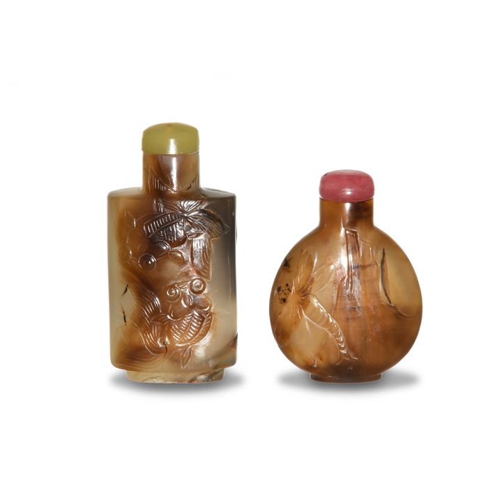 Two Chinese Carved Agate Snuff Bottles, 19th Century