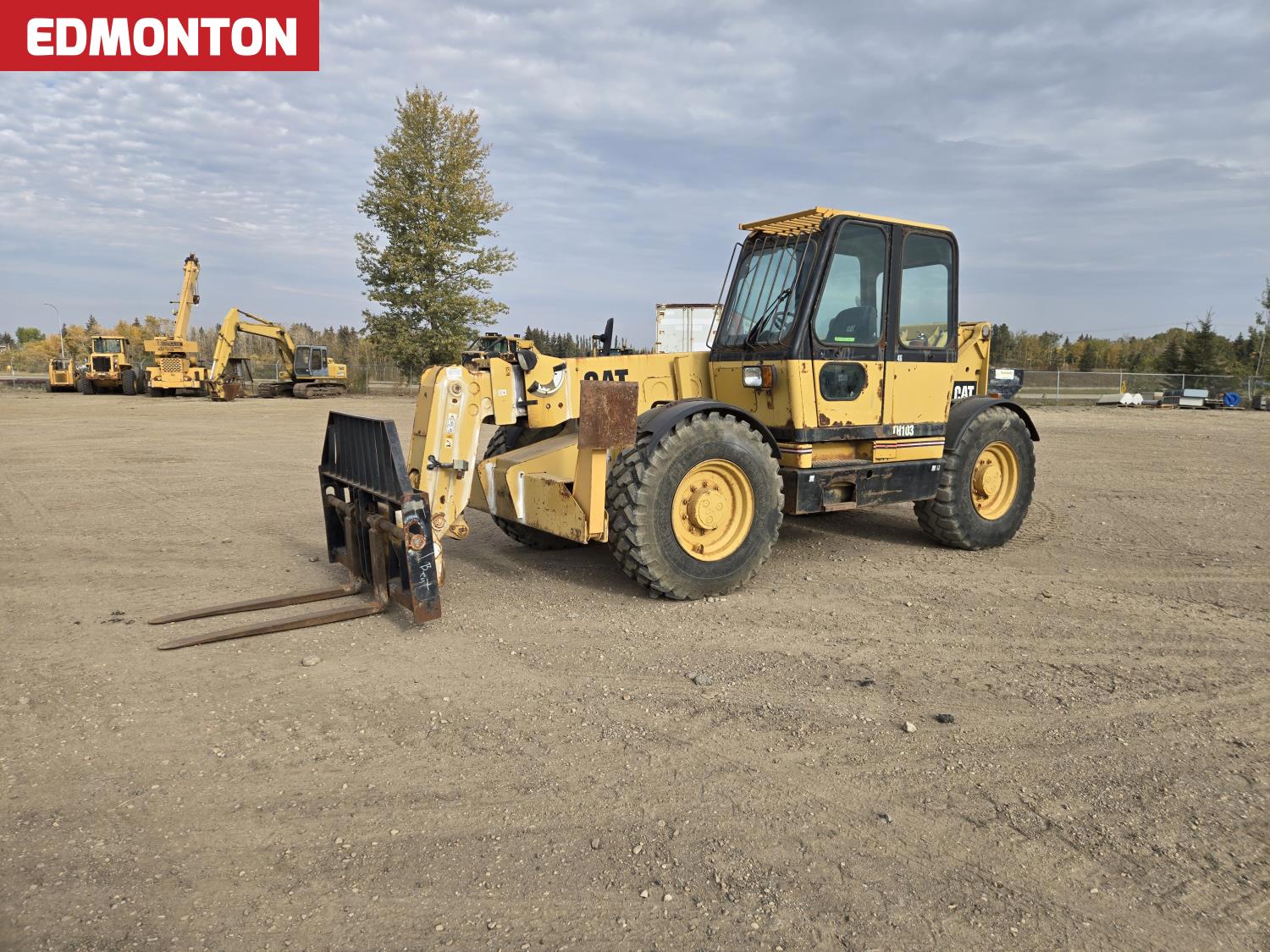 Caterpillar TH103 10000 lb 4X4 Telehandler [25JC44797-004]