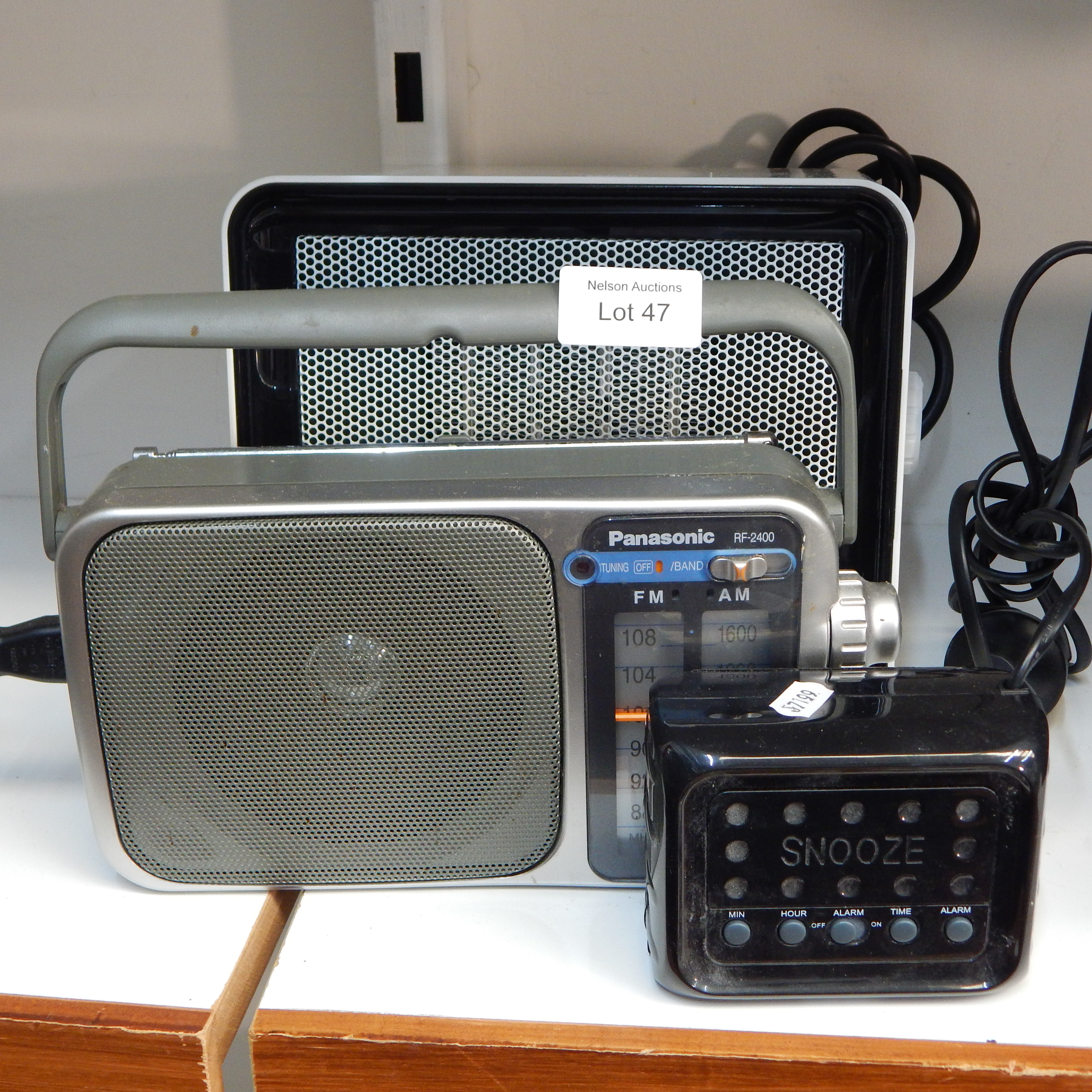 Goldair Small Heater + Panasonic Radio + Teac Snooze Alarm — sold at auction in New Zealand for $10