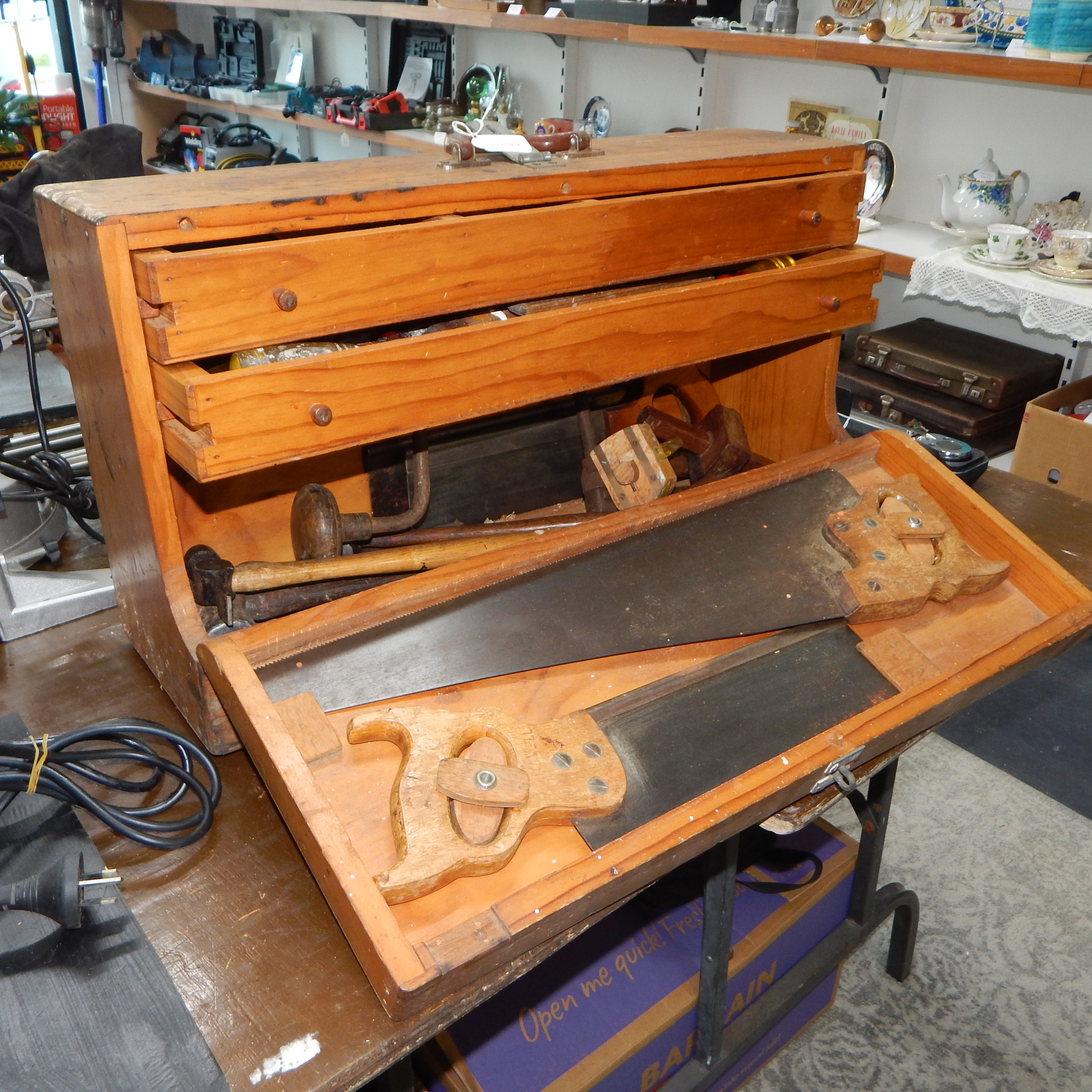 Carpenters Tool Chest + Contents — sold at auction in New Zealand for $60