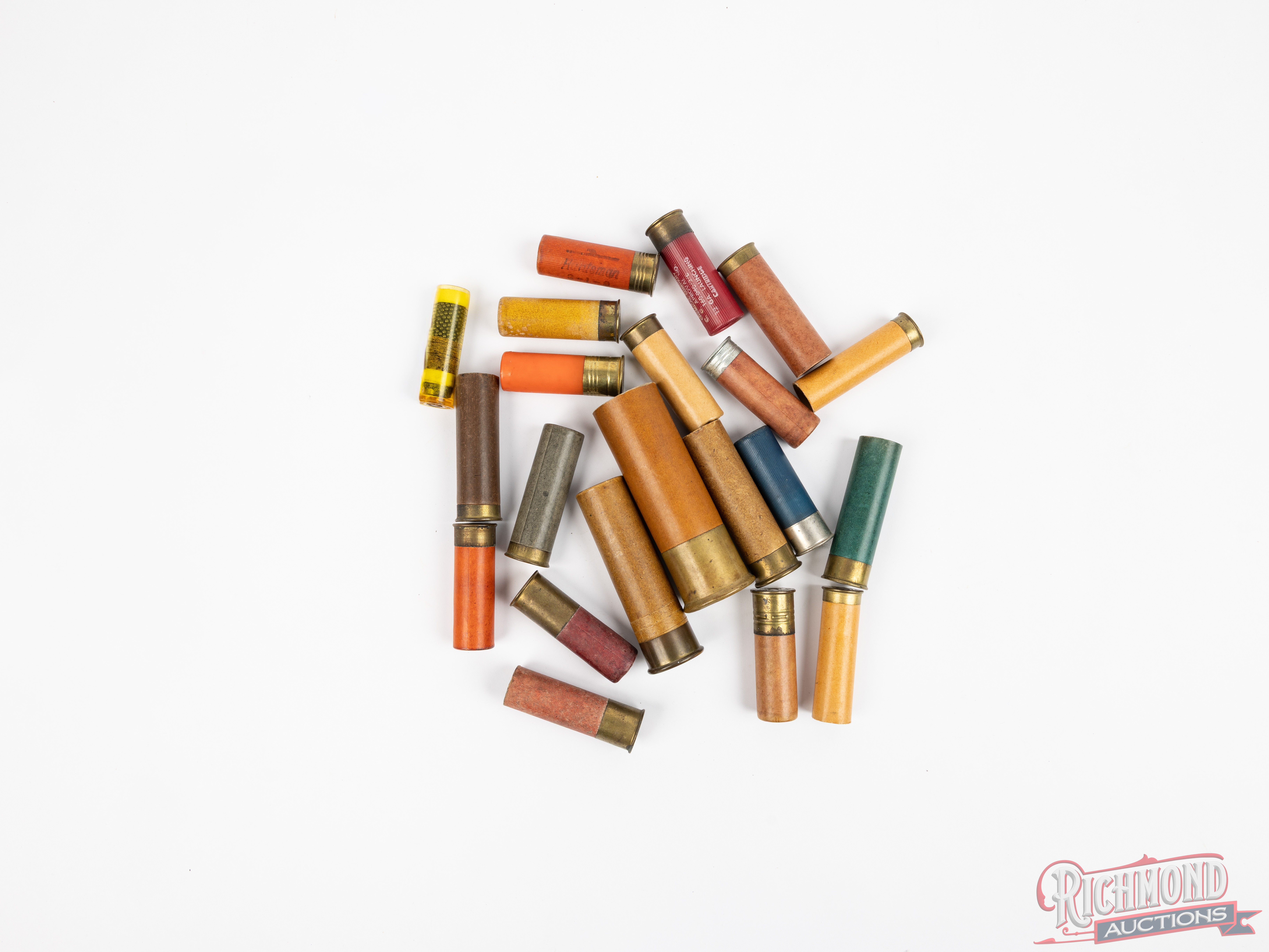 Collector's Lot Of Collectible American Shotshells | Richmond Auctions