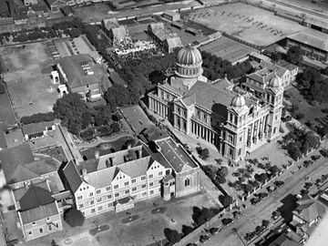 CHRISTCHURCH: AERIAL VIEW (SEE MORE)