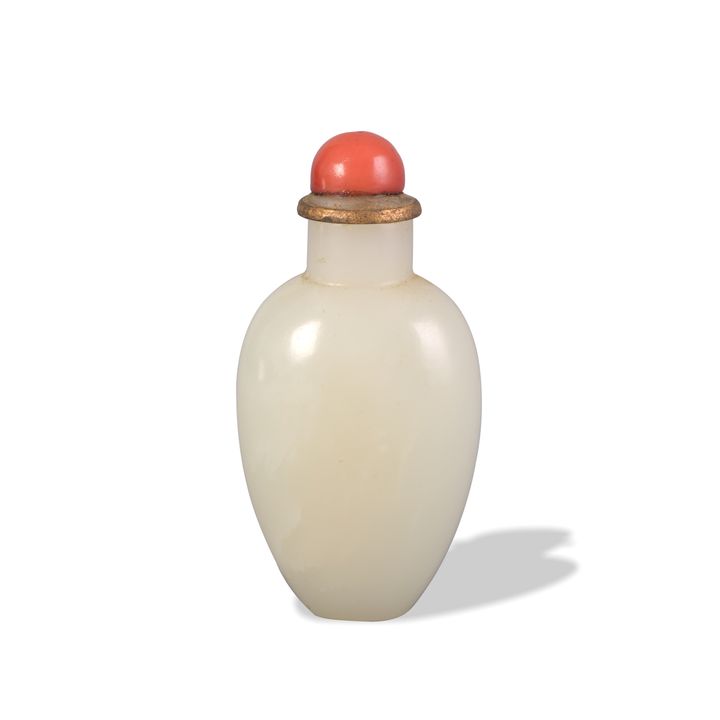 Chinese White Jade Snuff Bottle, 18th Century