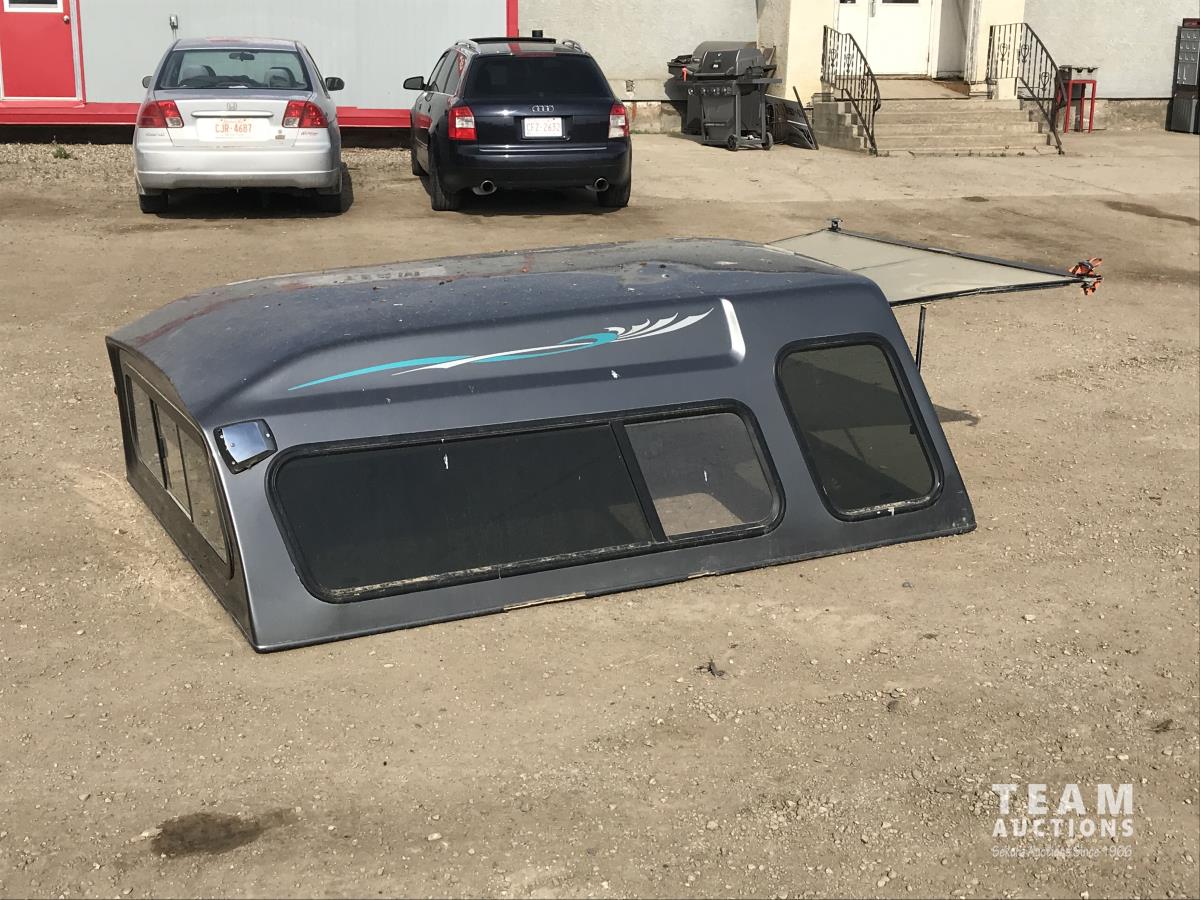 8 Ft Truck Topper [23EC10001-052] | Team Auctions