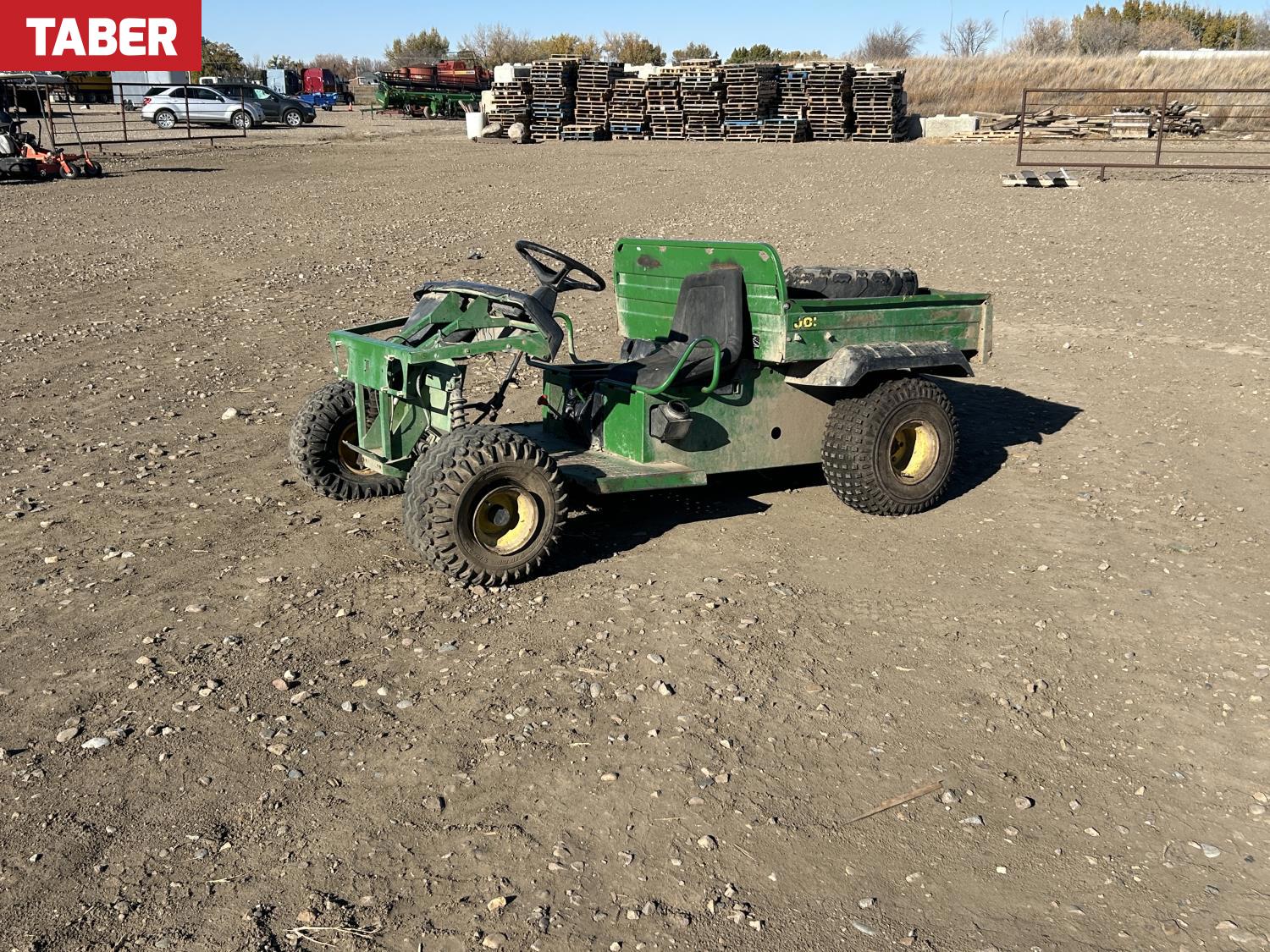 John Deere Gator Side By Side (Inoperable) [25KI02038-006] | Team Auctions