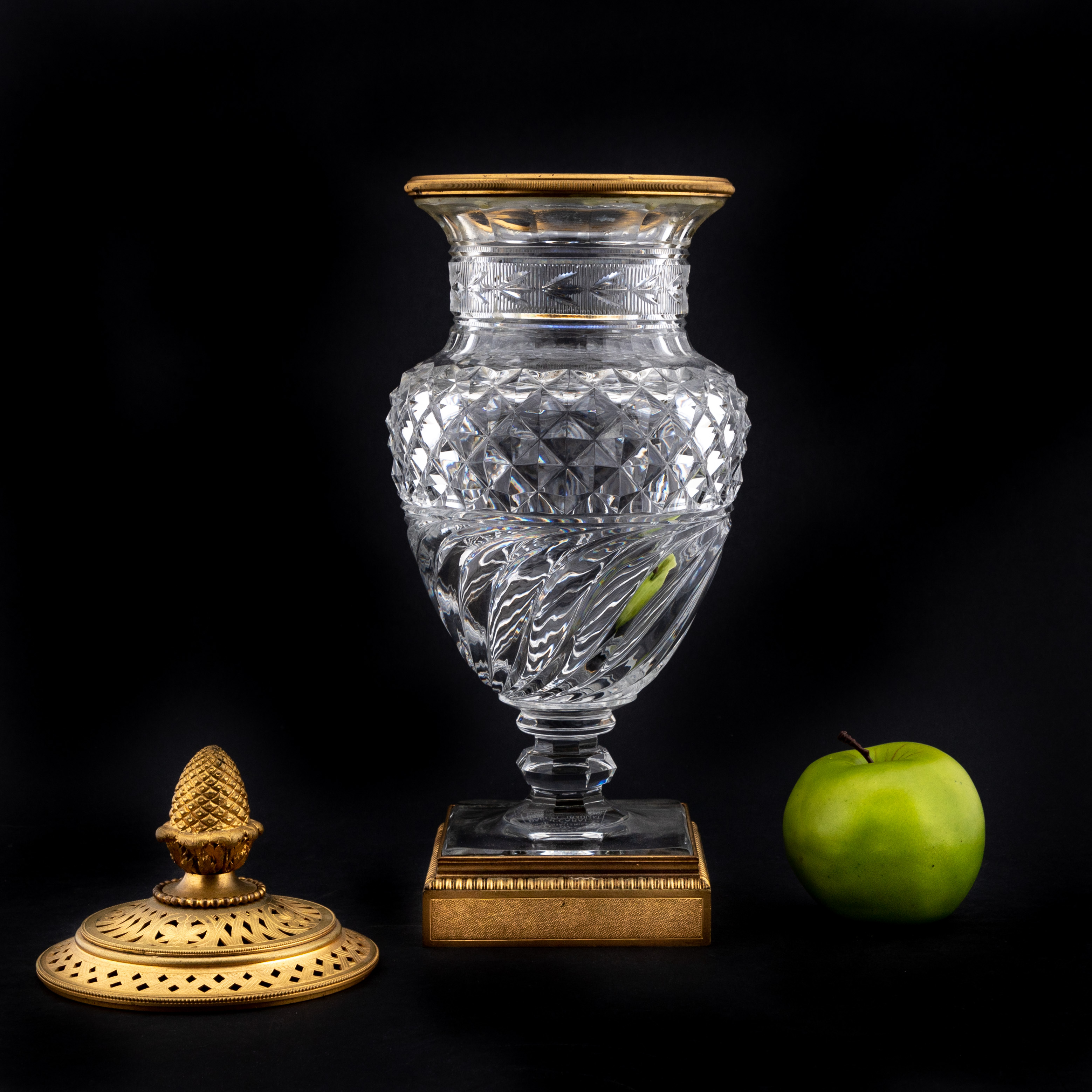 BACCARAT MUSEE DES CRISTALLERIES MOUNTED VASE | Ahlers And Ogletree