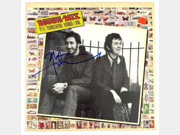 Pete Townshend Signed "Rough Mix" Album (Beckett/BAS Authentication)