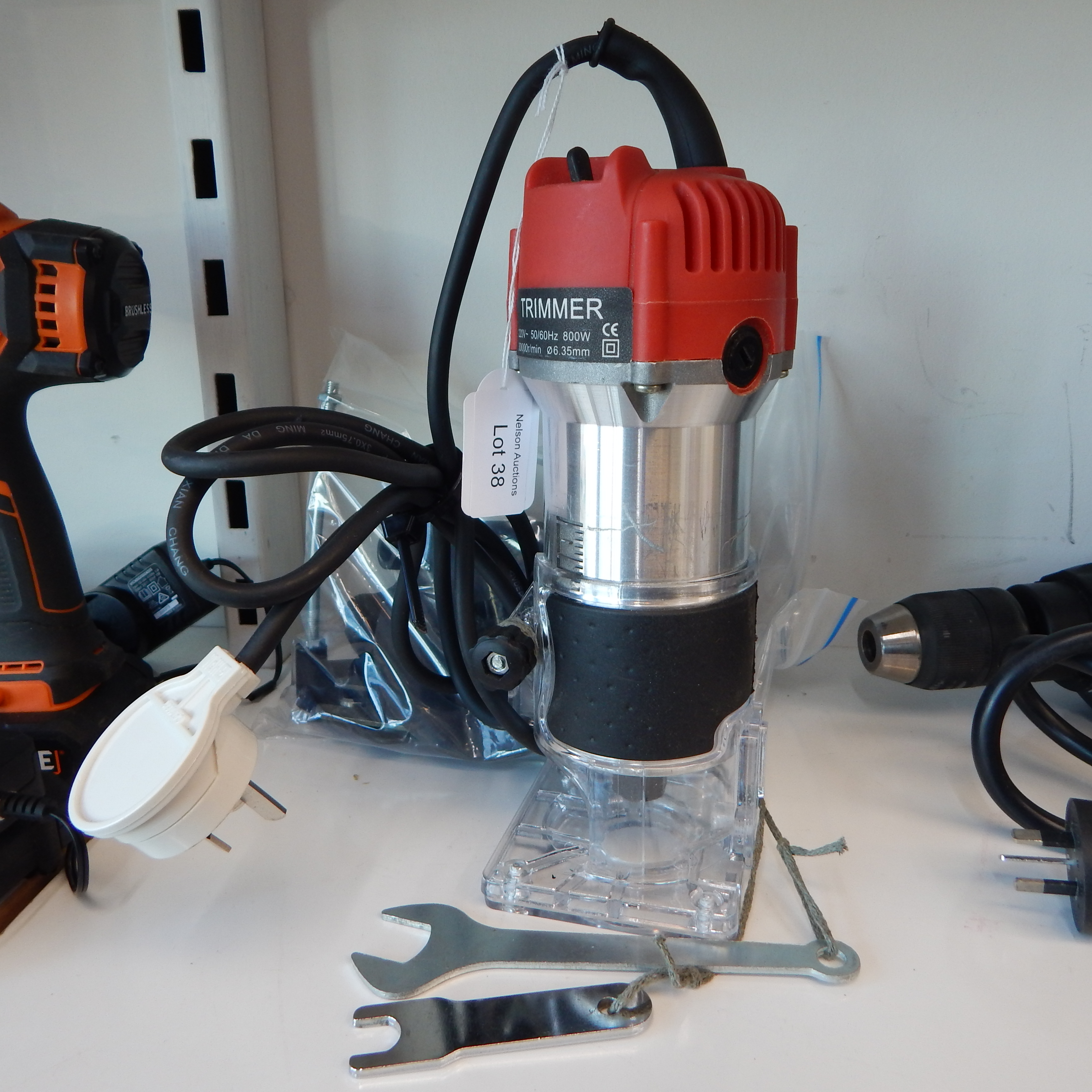 800W Electric Wood Laminate Trimmer — sold at auction in New Zealand for $20