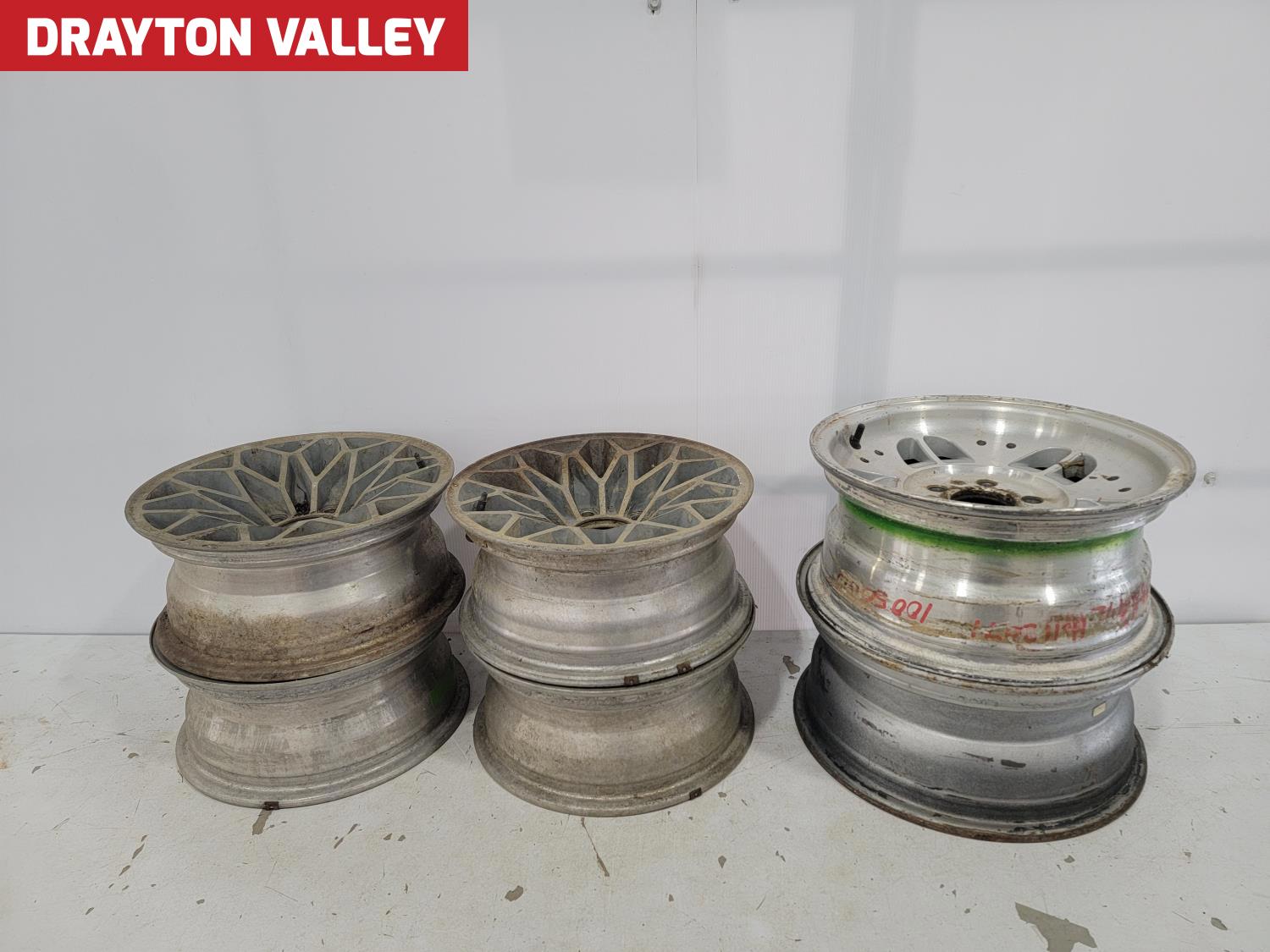 (4) 1970 Ft Pontiac Honeycomb Wheels, 17 Inch Rim and 16 Inch Rim ...
