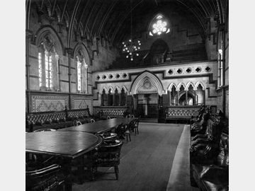 CHRISTCHURCH: CITY COUNCIL CHAMBERS (SEE MORE)
