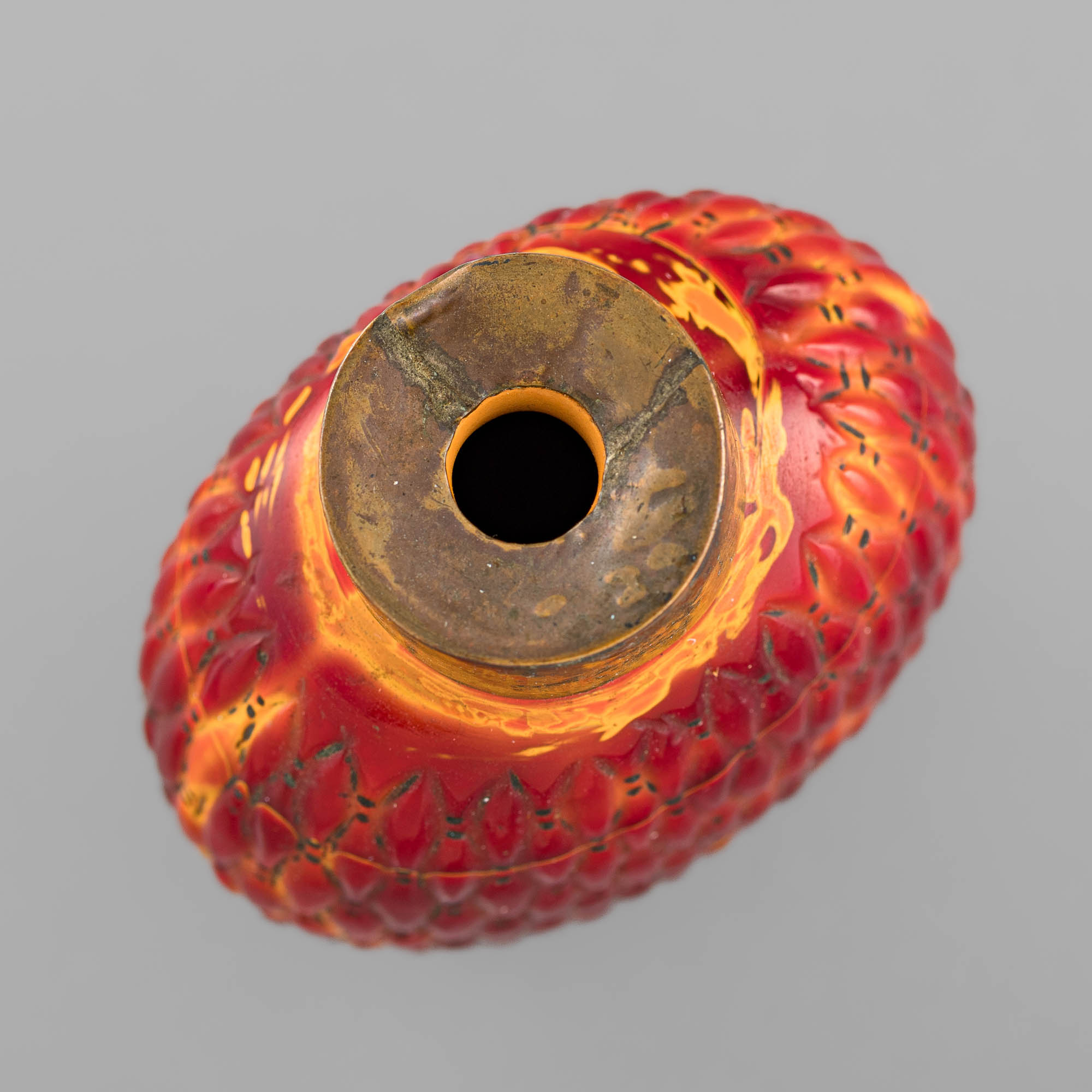 十九世紀料器仿雄黃鼻煙壺A Chinese Peking glass snuff bottle, 19th