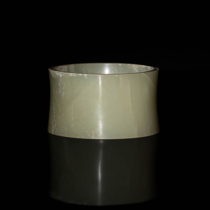 漢代 玉箍 A Chinese jade hair band, Han dynasty
