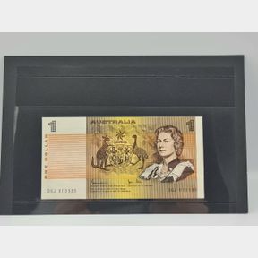 Australia - $1 Banknote - First Prefix