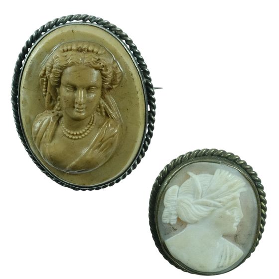 Vintage Cameo Brooches (2)