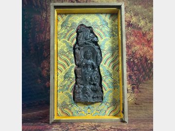 An old agarwood Guanyin ornament