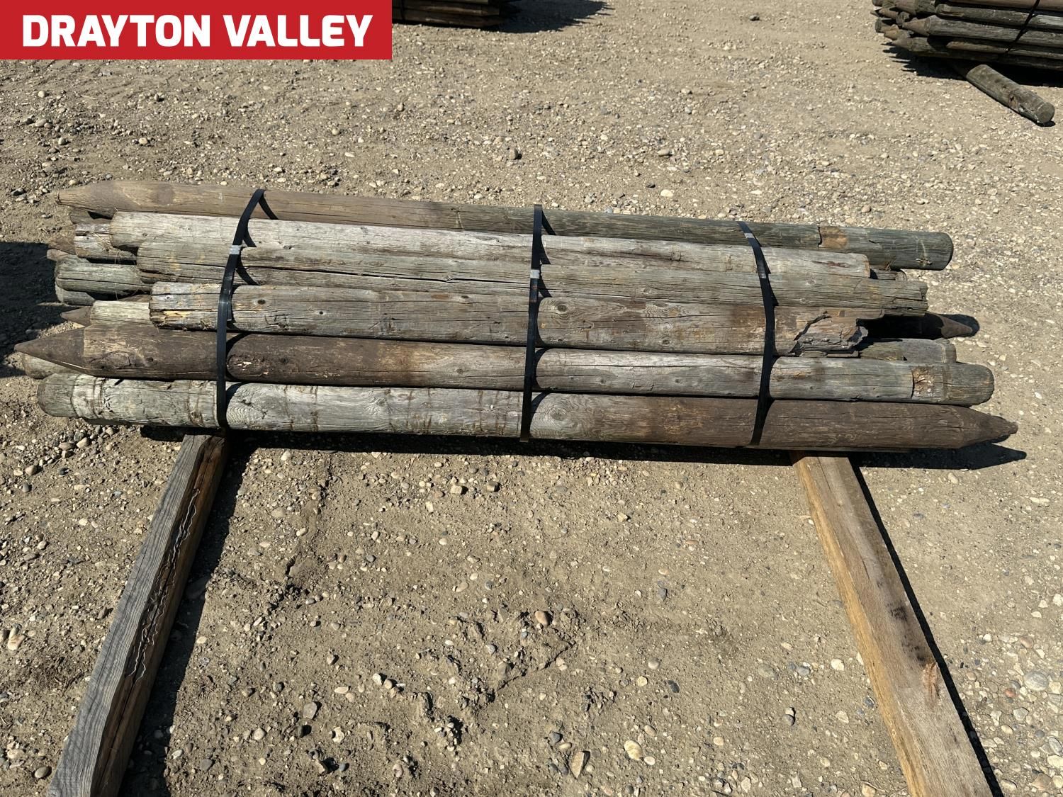 (22±) 3-4 Inch X 7 Ft Used Wooden Fence Posts [25ID05002-002] | Team ...