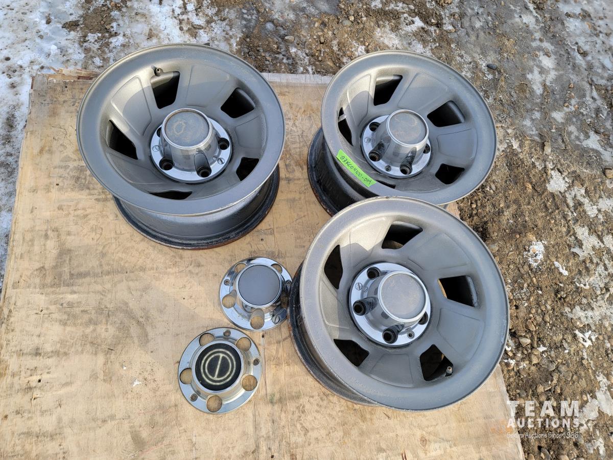 (3) Ford F150 15 Inch 5X5.5 Bolt Rims with (5) Center Caps [23KC04100 ...