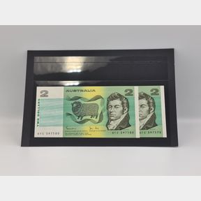 Australia - $2 Banknote - Consecutive Pair