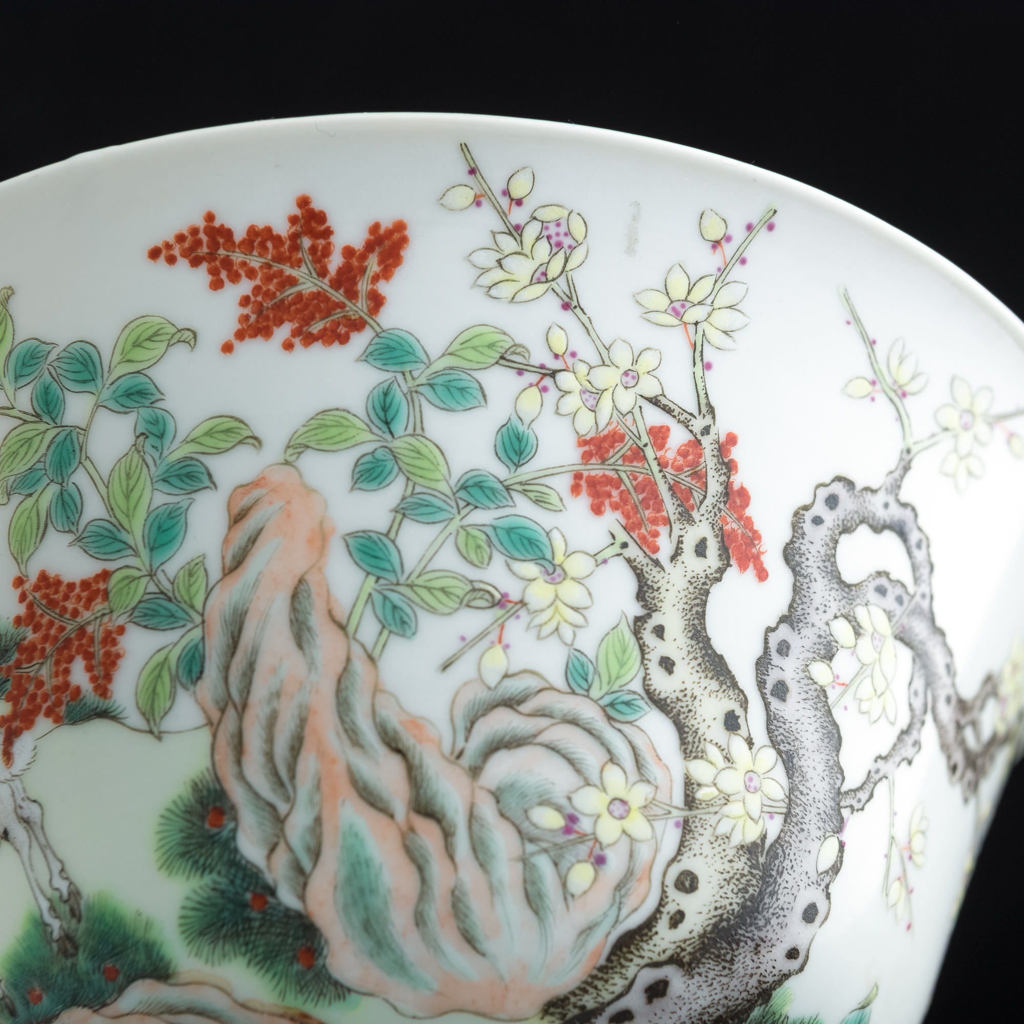 清乾隆粉彩三羊開泰詩文碗A Chinese famille rose 'Three Rams' poem