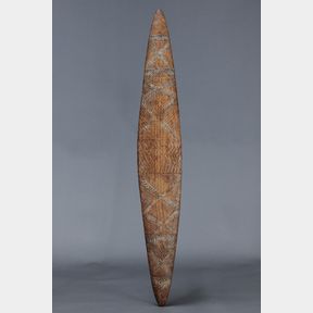 FINE EARLY INCISED NARROW SHIELD, SOUTH EAST AUSTRALIA