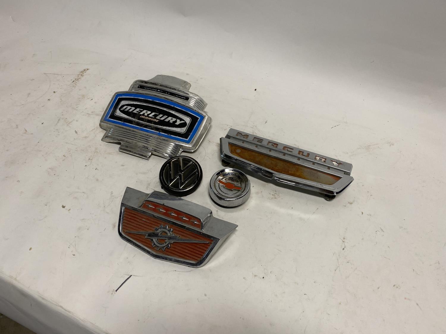 Qty of Vehicle Emblems [25IP02017-694] | Team Auctions