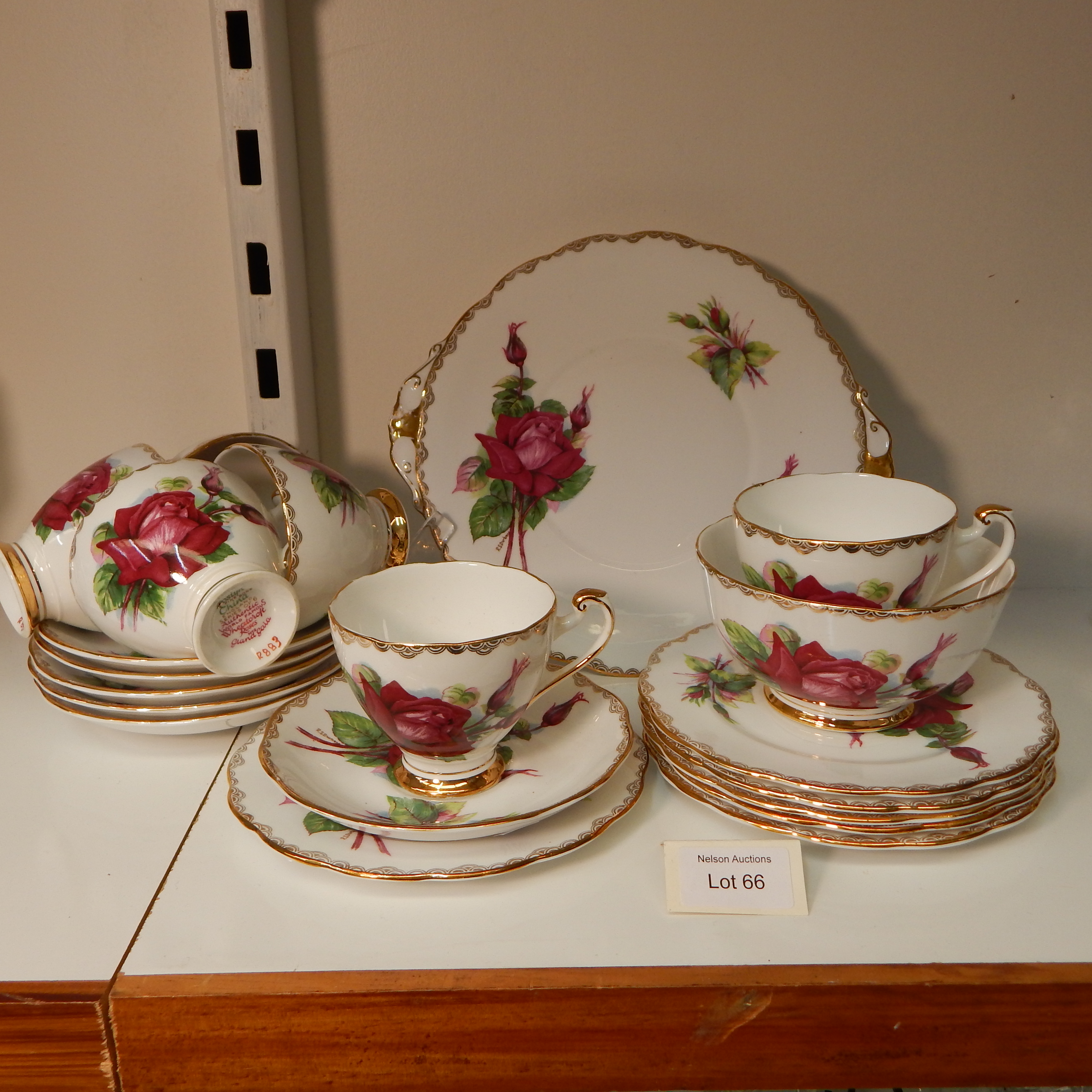 19 pc Roslyn Grand Gala Wheatcroft Roses Tea Set — NZ auction result