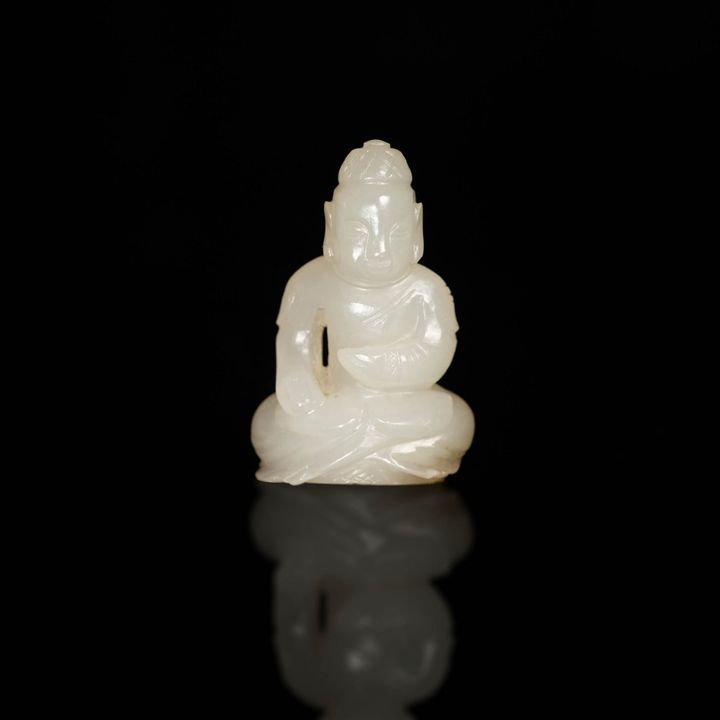 明代 玉佛 A Chinese jade Buddha, Ming dynasty