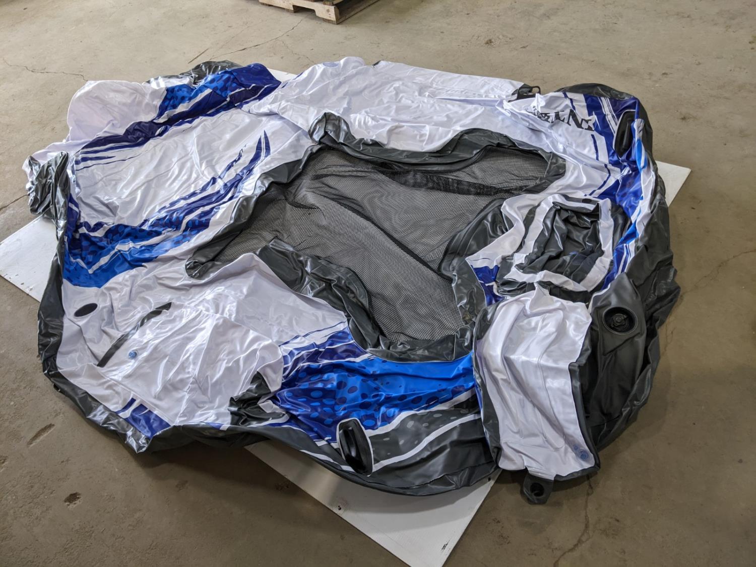Intex Five Person Inflatable Party Raft [24FE08001-012] | Team Auctions
