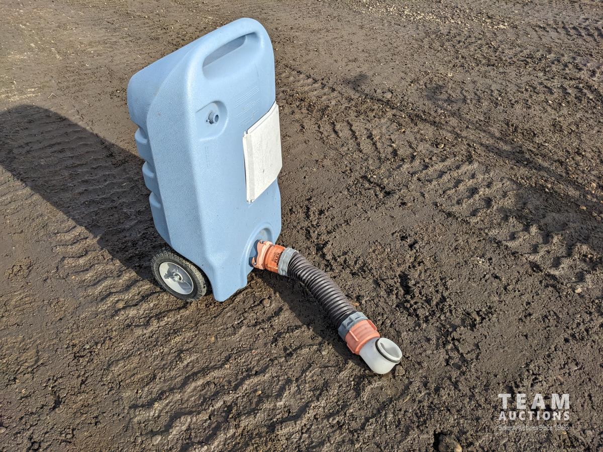 RV Waste Caddy [23KC10031-001] | Team Auctions