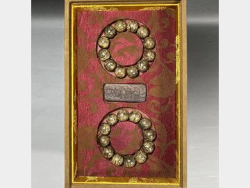 White agarwood bracelet, a box of Buddha amulets