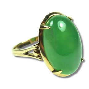Chrysoprase Oval Cabochon Ring in 14ct Yellow Gold