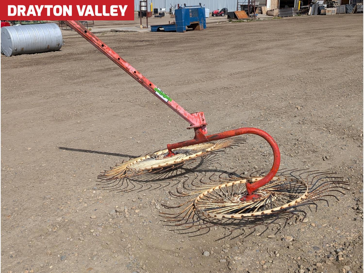 2 Wheel Hay Rake [25FI37027-022] | Team Auctions