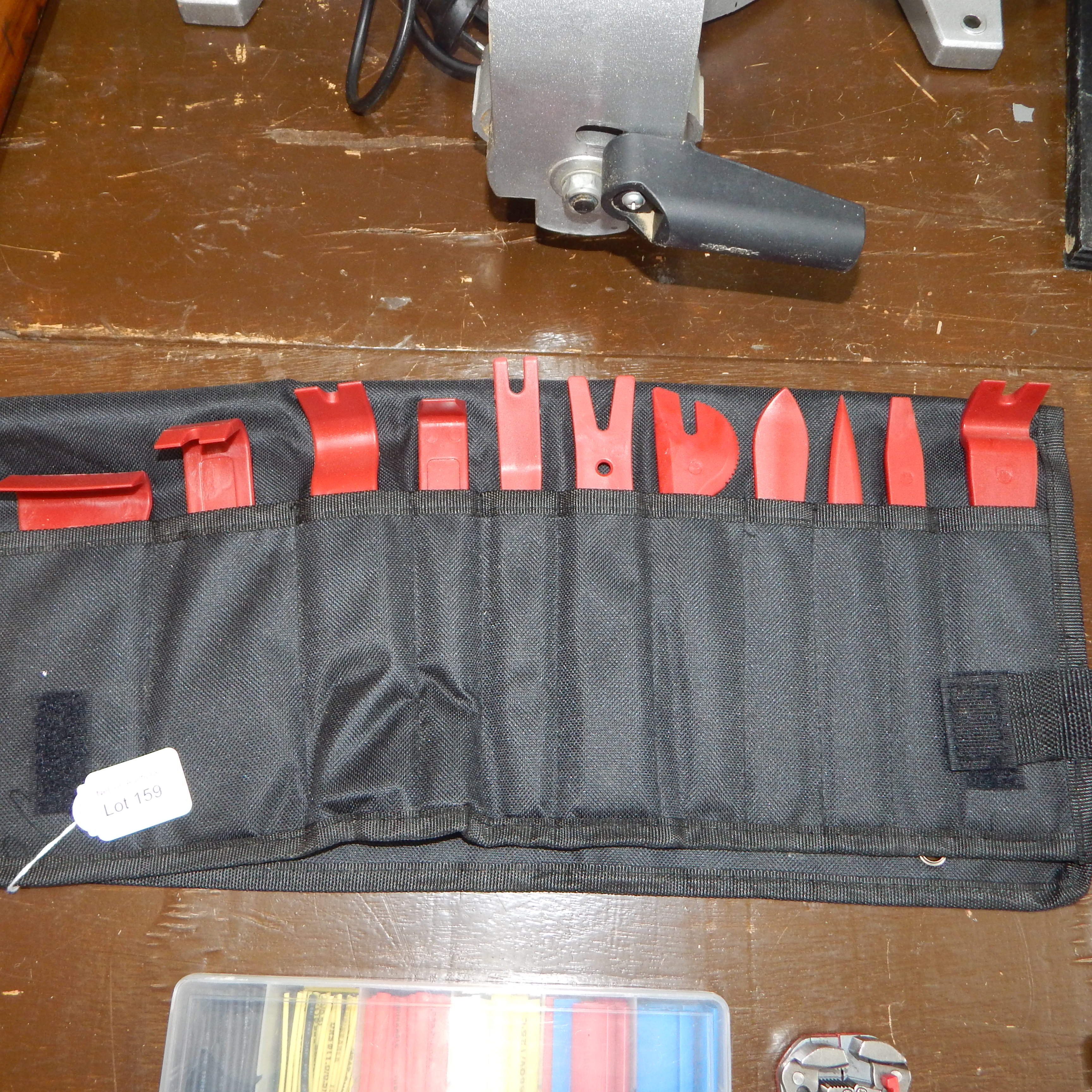11pc Trim Removal Tool Kit — sold at auction in New Zealand for $25