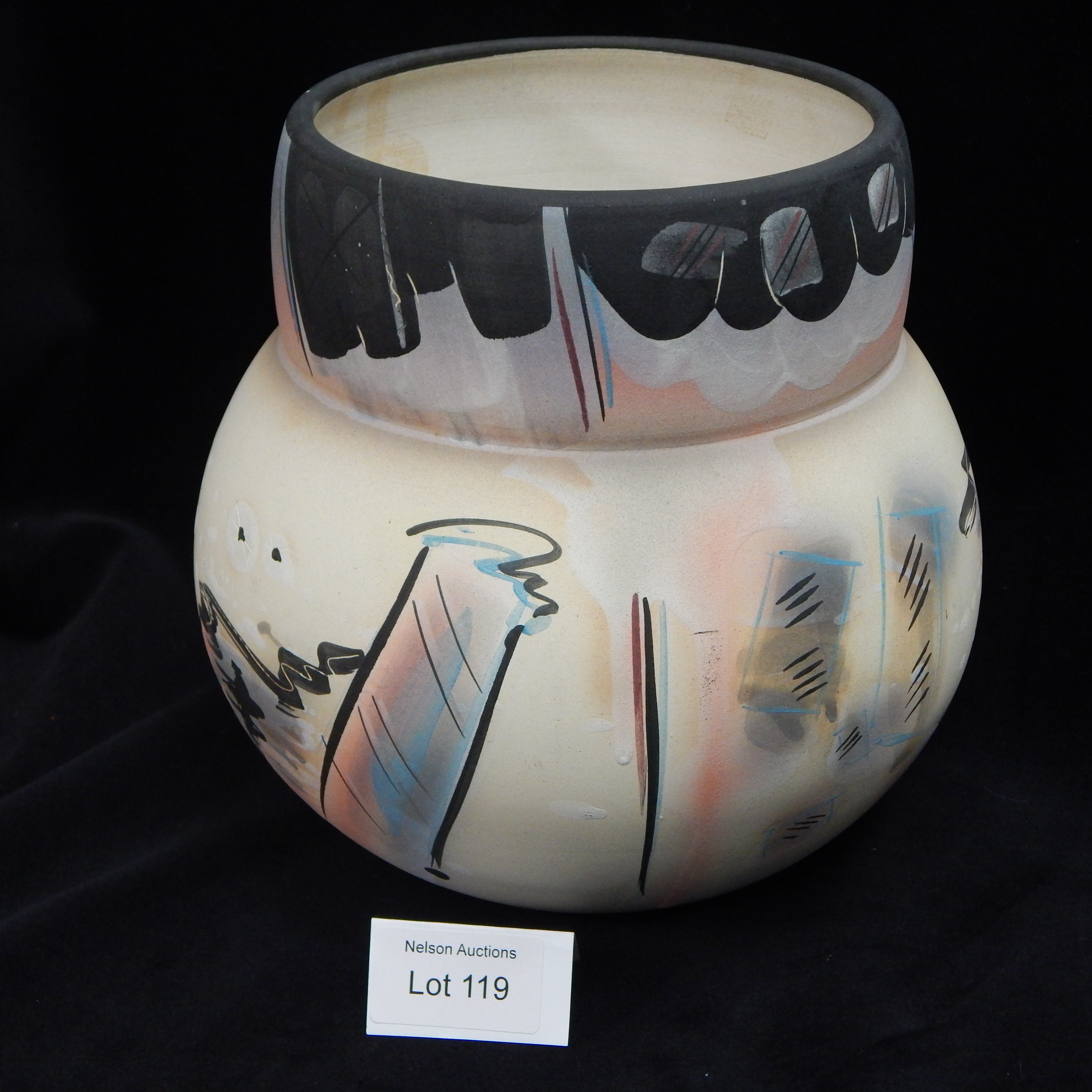 Darryl Robertson (Nelson) one-off handmade pot — sold at auction in New Zealand for $40